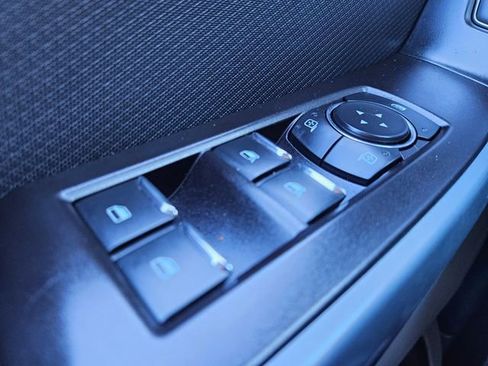 Used 2022 Ford F150 XLT image 31