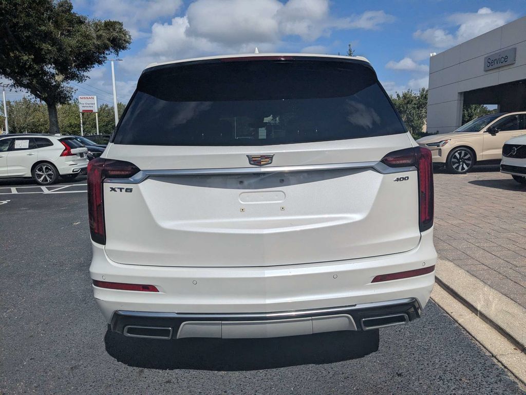 Used 2021 Cadillac XT6 Premium Luxury FWD image 5
