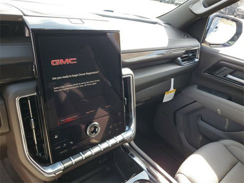 New 2026 GMC Yukon XL Elevation image 26