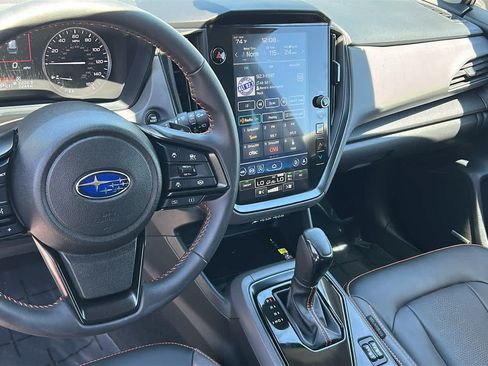Certified 2025 Subaru Crosstrek 2.5i Limited AWD/4WD image 11