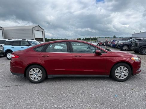 Used 2013 Ford Fusion S FWD image 15