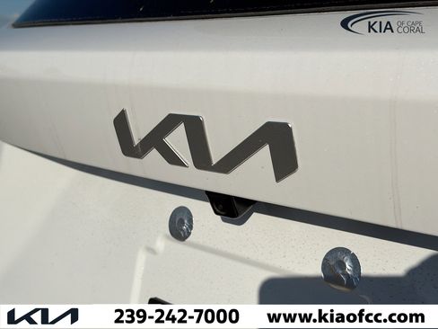 New 2026 Kia Sorento S AWD/4WD image 10