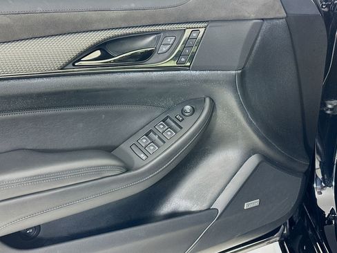 Used 2019 Cadillac CTS V w/ Carbon Fiber Package RWD image 19