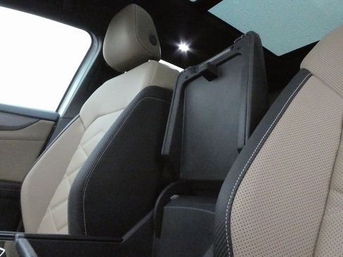 New 2026 Volkswagen Atlas Cross Sport SE image 33