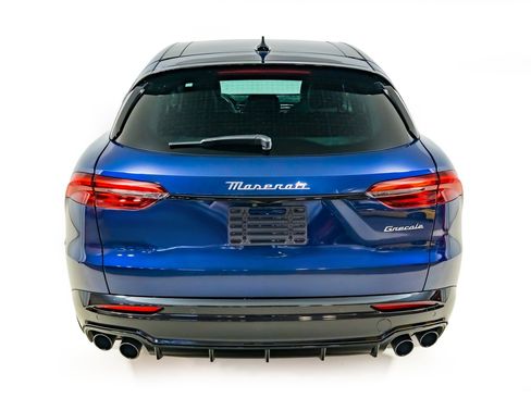 Used 2025 Maserati Grecale Modena image 7