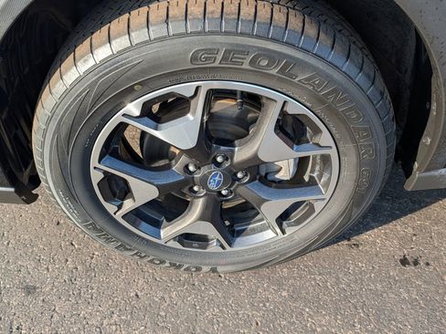 Used 2020 Subaru Crosstrek 2.0i Premium w/ Moonroof Package 2 image 17