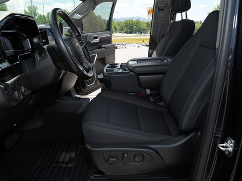 Used 2022 Chevrolet Silverado 1500 LT AWD/4WD image 18