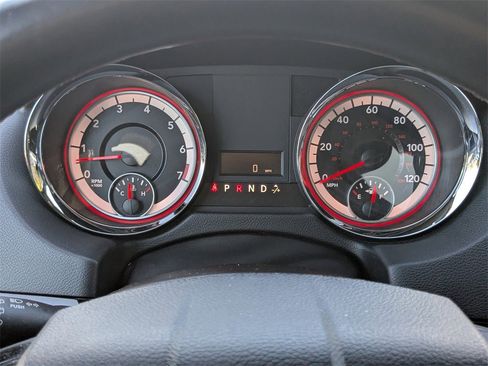 Used 2019 Dodge Grand Caravan SXT image 22