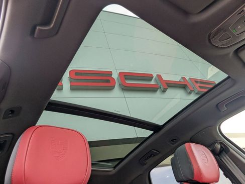 New 2026 Porsche Cayenne image 26