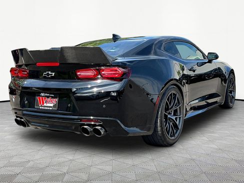 Used 2017 Chevrolet Camaro ZL1 RWD image 6
