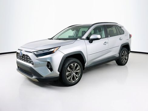 Used 2022 Toyota RAV4 Limited image 3