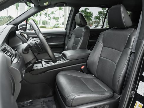 Used 2024 Honda Passport EX-L image 7