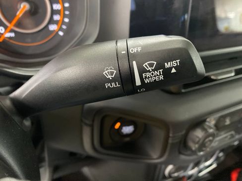 Used 2026 Jeep Gladiator Mojave AWD/4WD image 35