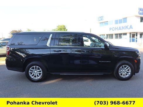 Certified 2024 Chevrolet Suburban LT AWD/4WD image 8