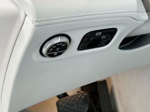 Used 2024 Mercedes-Benz EQE 350+ SUV image 10