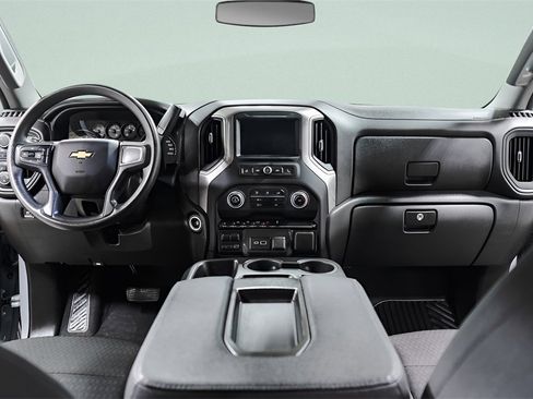 Used 2024 Chevrolet Silverado 1500 Custom image 9