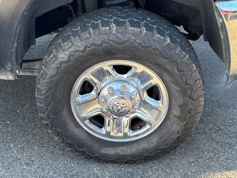 Used 2018 RAM 2500 Tradesman w/ Chrome Appearance Group AWD/4WD image 4