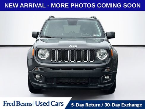 Used 2018 Jeep Renegade Latitude w/ Cold Weather Group AWD/4WD image 2