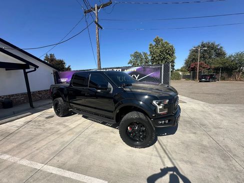 Used 2018 Ford F150 Raptor w/ Equipment Group 802A Luxury AWD/4WD image 4