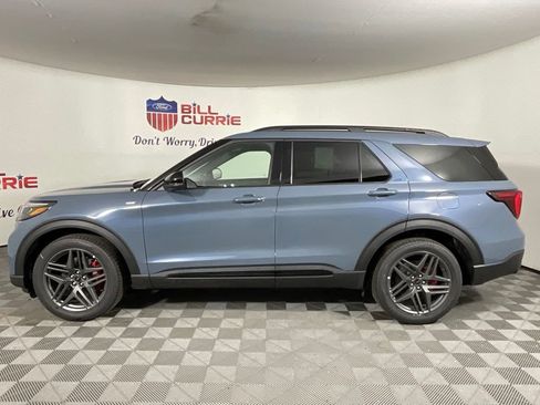 New 2026 Ford Explorer ST-Line w/ ST-Line Street Pack RWD image 6