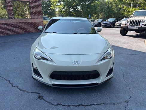 Used 2016 Scion FR-S RWD image 10