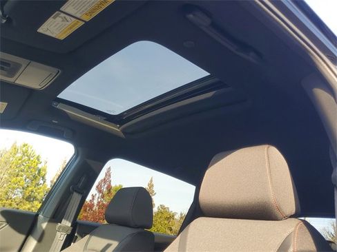 Used 2026 Honda CR-V Sport image 13