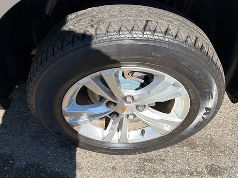 Used 2016 Chevrolet Equinox LS FWD image 9