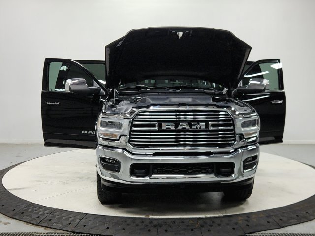 Used 2022 RAM 3500 Laramie AWD/4WD image 11