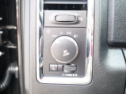 Used 2016 RAM 3500 Laramie AWD/4WD image 31