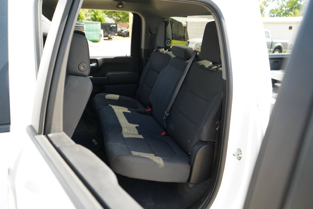Used 2020 Chevrolet Silverado 2500 Custom w/ Custom Value Package AWD/4WD image 9