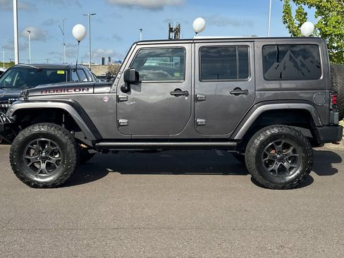Used 2016 Jeep Wrangler Unlimited Rubicon image 7