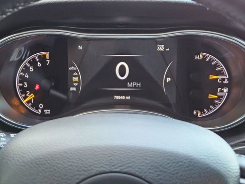 Used 2021 Jeep Grand Cherokee Laredo X image 18