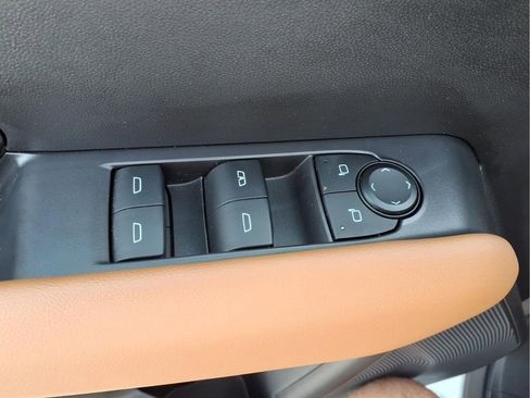 Certified 2024 GMC Canyon AT4 w/ Canyon Safety Plus Package AWD/4WD image 11