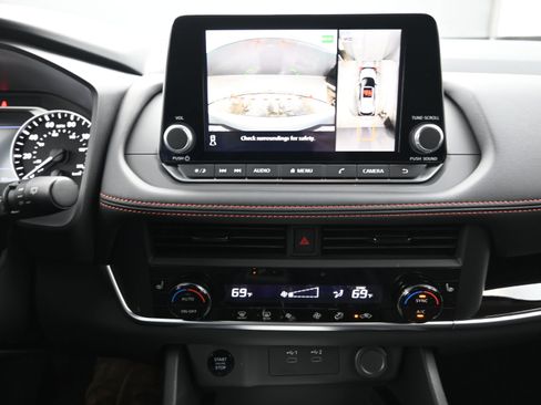 New 2026 Nissan Rogue SV image 16