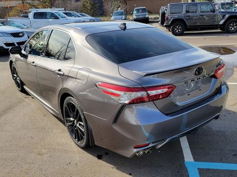 Used 2019 Toyota Camry XSE FWD image 6
