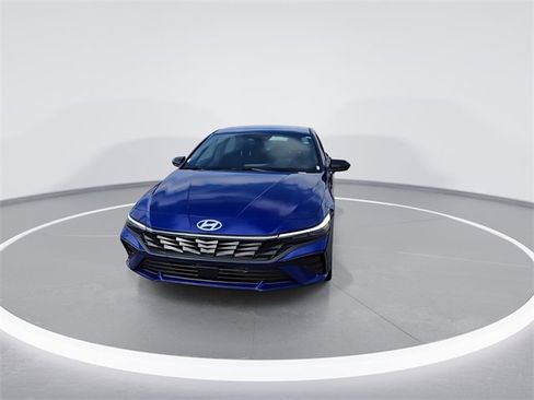 New 2026 Hyundai Elantra SEL Sport image 3