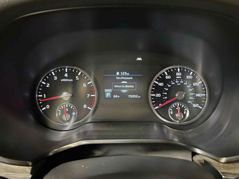 Used 2022 Kia Telluride EX w/ EX Premium Package FWD image 8