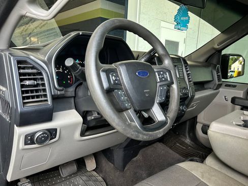 Used 2015 Ford F150 XL w/ Equipment Group 101A Mid AWD/4WD image 8