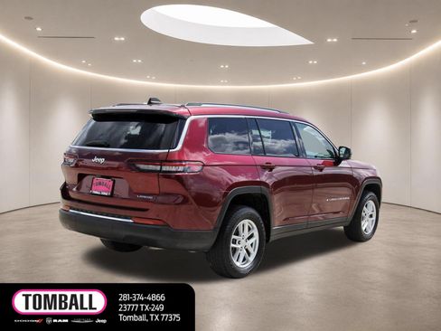 Used 2023 Jeep Grand Cherokee L Laredo RWD image 7