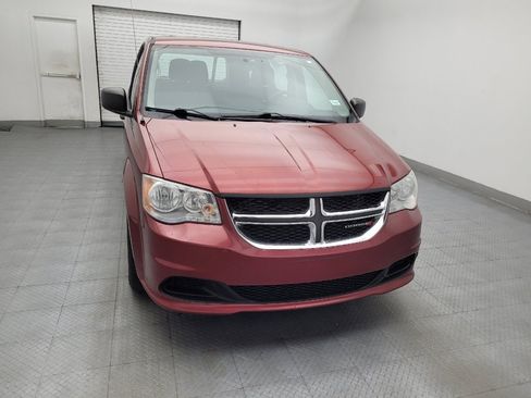 Used 2016 Dodge Grand Caravan American Value Package w/ UConnect Hands-Free Group FWD image 14