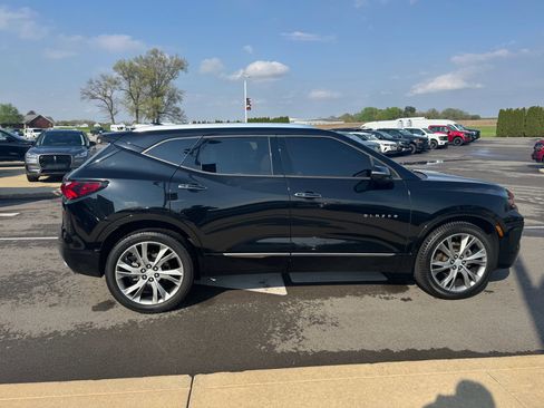 Used 2019 Chevrolet Blazer Premier w/ Sun and Wheels Package FWD image 9