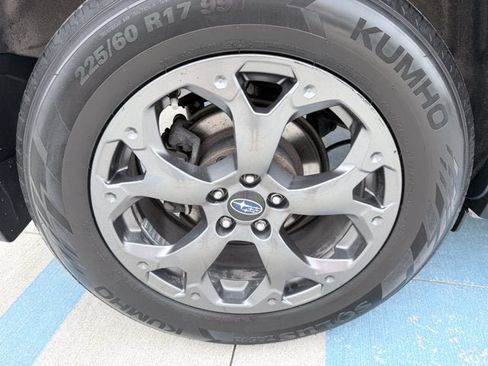 Used 2021 Subaru Crosstrek 2.5i Sport AWD/4WD image 25