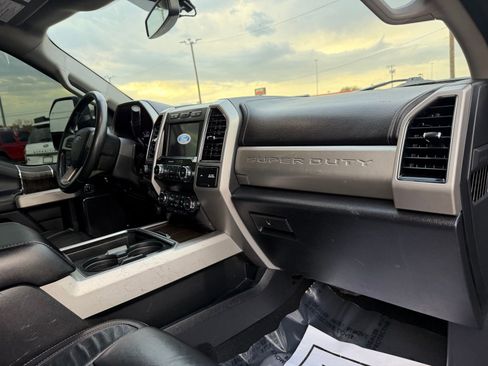 Used 2020 Ford F450 Lariat w/ Lariat Ultimate Package AWD/4WD image 23