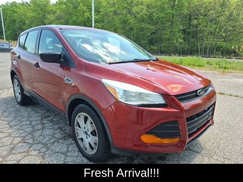 Used 2014 Ford Escape S FWD image 10