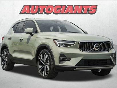 Used 2023 Volvo XC40 B5 Plus w/ Driver Assist Package