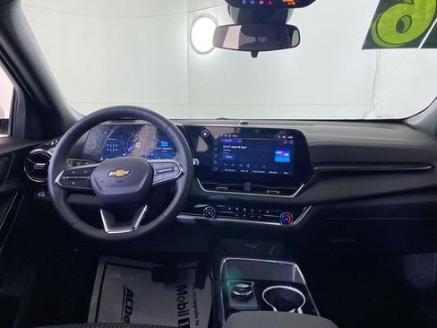 Used 2026 Chevrolet Equinox LT w/ LPO, Floor Liner Package image 10