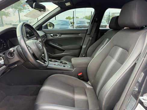 Used 2023 Honda Civic Sport image 9