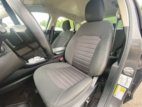 Used 2020 Ford Fusion SE AWD/4WD image 19