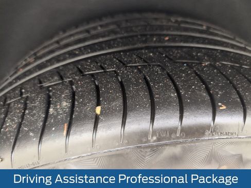 Used 2024 BMW X5 M60i image 24