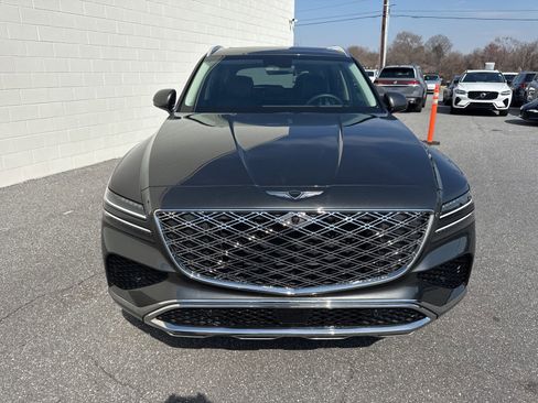 Used 2025 Genesis GV80 2.5T Prestige image 2